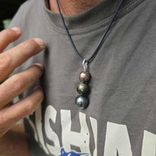 Load image into Gallery viewer, READY TO SHIP Unisex Civa Fiji Saltwater Pearl Trio Necklace - Rubber FJD$