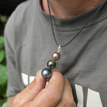 Load image into Gallery viewer, READY TO SHIP Unisex Civa Fiji Saltwater Pearl Trio Necklace - Rubber FJD$