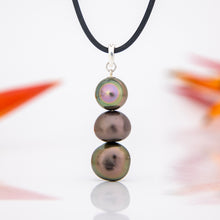 Load image into Gallery viewer, READY TO SHIP Unisex Civa Fiji Saltwater Pearl Trio Necklace - Rubber FJD$