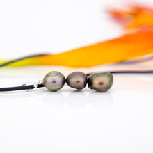 Load image into Gallery viewer, READY TO SHIP Unisex Civa Fiji Saltwater Pearl Trio Necklace - Rubber FJD$