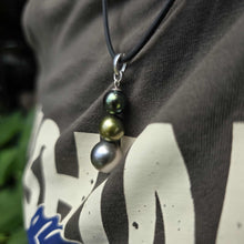Load image into Gallery viewer, READY TO SHIP Unisex Civa Fiji Saltwater Pearl Trio Necklace - Rubber FJD$