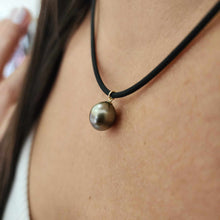 Load image into Gallery viewer, READY TO SHIP Unisex Civa Fiji Saltwater Pearl Necklace - Rubber FJD$
