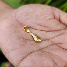 Load image into Gallery viewer, READY TO SHIP Civa Fiji Keshi Pearl Pendant - 18k Gold Vermeil FJD$