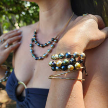 Load image into Gallery viewer, CONTACT US TO RECREATE THIS SOLD OUT STYLE Saltwater Pearl Bracelet in 14k Solid Gold - FJD$