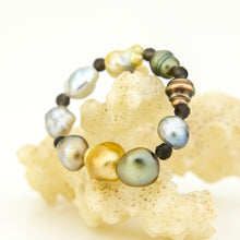 Load image into Gallery viewer, READY TO SHIP Keshi Pearl Stretch Ring with bead detail FJD$