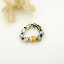 Load image into Gallery viewer, READY TO SHIP Keshi Pearl Stretch Ring with bead detail FJD$