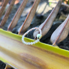 Load image into Gallery viewer, READY TO SHIP Keshi Pearl Stretch Ring with bead detail FJD$