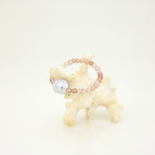 Load image into Gallery viewer, READY TO SHIP Keshi Pearl Stretch Ring with bead detail FJD$