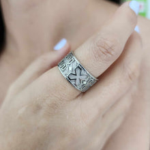 Load image into Gallery viewer, READY TO SHIP - Unisex Tapa Band - 9k Solid White Gold FJD$