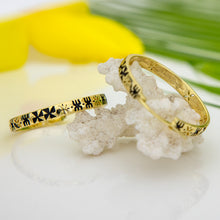 Load image into Gallery viewer, READY TO SHIP Tapa Hoop Earrings in 18k Gold Vermeil - FJD$