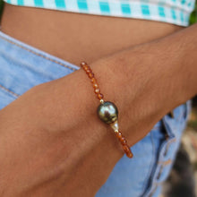 Load image into Gallery viewer, READY TO SHIP Saltwater Pearl Bracelet in 14k Gold Fill - FJD$