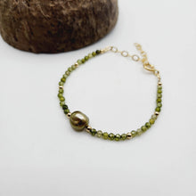 Load image into Gallery viewer, READY TO SHIP Civa Fiji Saltwater Pearl & Faceted Glass Bead Bracelet - 14k Gold Fill FJD$ - Adorn Pacific - All Products