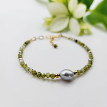 Load image into Gallery viewer, READY TO SHIP Freshwater Pearl & Faceted Glass Bead Bracelet - 14k Gold Fill FJD$ - Adorn Pacific - All Products
