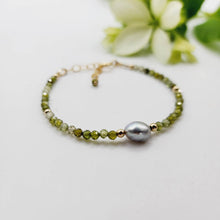 Load image into Gallery viewer, READY TO SHIP Freshwater Pearl & Faceted Glass Bead Bracelet - 14k Gold Fill FJD$ - Adorn Pacific - All Products