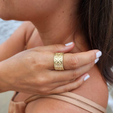 Load image into Gallery viewer, READY TO SHIP - Unisex Tapa Band - 9k Solid Gold FJD$ - Adorn Pacific - Rings