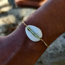 Load image into Gallery viewer, CHOOSE A COLOUR Cowrie Shell &amp; Glass Bead Single Chain Bracelet in 14k Gold Fill - FJD$
