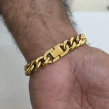 Load image into Gallery viewer, Engravable Men's Bracelet - Silver or Gold Waterproof Stainless Steel FJD$
