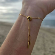 Load image into Gallery viewer, Engravable Disc Bracelet - Silver or Gold Waterproof Stainless Steel FJD$
