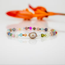 Load image into Gallery viewer, READY TO SHIP Fiji Keshi Pearl &amp; Glass Bead Stretch Bracelet - FJD$
