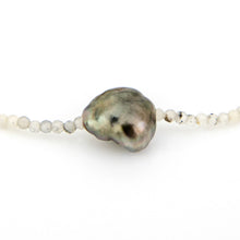 Load image into Gallery viewer, READY TO SHIP Fiji Keshi Pearl &amp; Glass Bead Stretch Bracelet - FJD$
