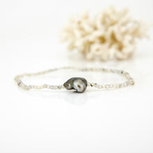 Load image into Gallery viewer, READY TO SHIP Fiji Keshi Pearl &amp; Glass Bead Stretch Bracelet - FJD$
