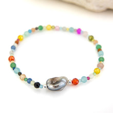 Load image into Gallery viewer, READY TO SHIP Fiji Keshi Pearl &amp; Glass Bead Stretch Bracelet - FJD$
