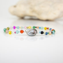 Load image into Gallery viewer, READY TO SHIP Fiji Keshi Pearl &amp; Glass Bead Stretch Bracelet - FJD$
