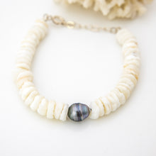 Load image into Gallery viewer, READY TO SHIP Fiji Saltwater Pearl &amp; Shell Money Bracelet - 925 Sterling Silver FJD$
