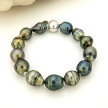 Load image into Gallery viewer, READY TO SHIP Unisex Civa Fiji Pearl Stretch Bracelet - FJD$
