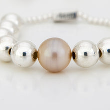 Load image into Gallery viewer, READY TO SHIP Unisex Civa Fiji Pearl Stretch Bracelet - FJD$
