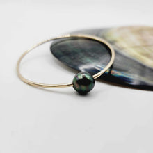 Load image into Gallery viewer, READY TO SHIP Civa Fiji Saltwater Pearl Bangle - 14k Gold Fill FJD$
