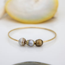 Load image into Gallery viewer, WHOLESALE Civa Fiji Saltwater Pearl Bangle - 14k Gold Fill FJD$
