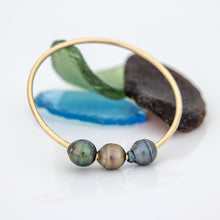 Load image into Gallery viewer, READY TO SHIP Civa Fiji Saltwater Pearl Bangle - 14k Gold Fill FJD$
