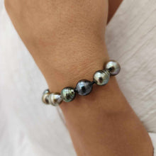Load image into Gallery viewer, CONTACT US TO RECREATE THIS SOLD OUT STYLE Saltwater Pearl Bracelet in 14k Solid Gold - FJD$

