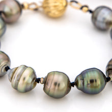 Load image into Gallery viewer, CONTACT US TO RECREATE THIS SOLD OUT STYLE Saltwater Pearl Bracelet in 14k Solid Gold - FJD$
