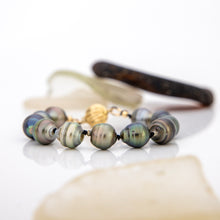 Load image into Gallery viewer, CONTACT US TO RECREATE THIS SOLD OUT STYLE Saltwater Pearl Bracelet in 14k Solid Gold - FJD$
