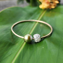 Load image into Gallery viewer, READY TO SHIP Civa Fiji Saltwater Pearl Bangle - 14k Gold Fill FJD$
