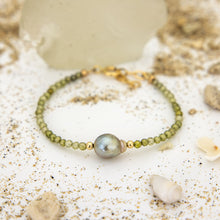 Load image into Gallery viewer, READY TO SHIP Civa Fiji Saltwater Pearl &amp; Bead Bracelet - 14k Gold Fill FJD$
