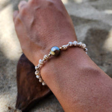 Load image into Gallery viewer, READY TO SHIP Civa Fiji Saltwater Pearl &amp; Shell Bracelet - 14k Gold Fill FJD$
