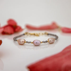 CONTACT US TO RECREATE THIS SOLD OUT STYLE Freshwater Pearl & Bead Bracelet - 14k Gold Fill FJD$