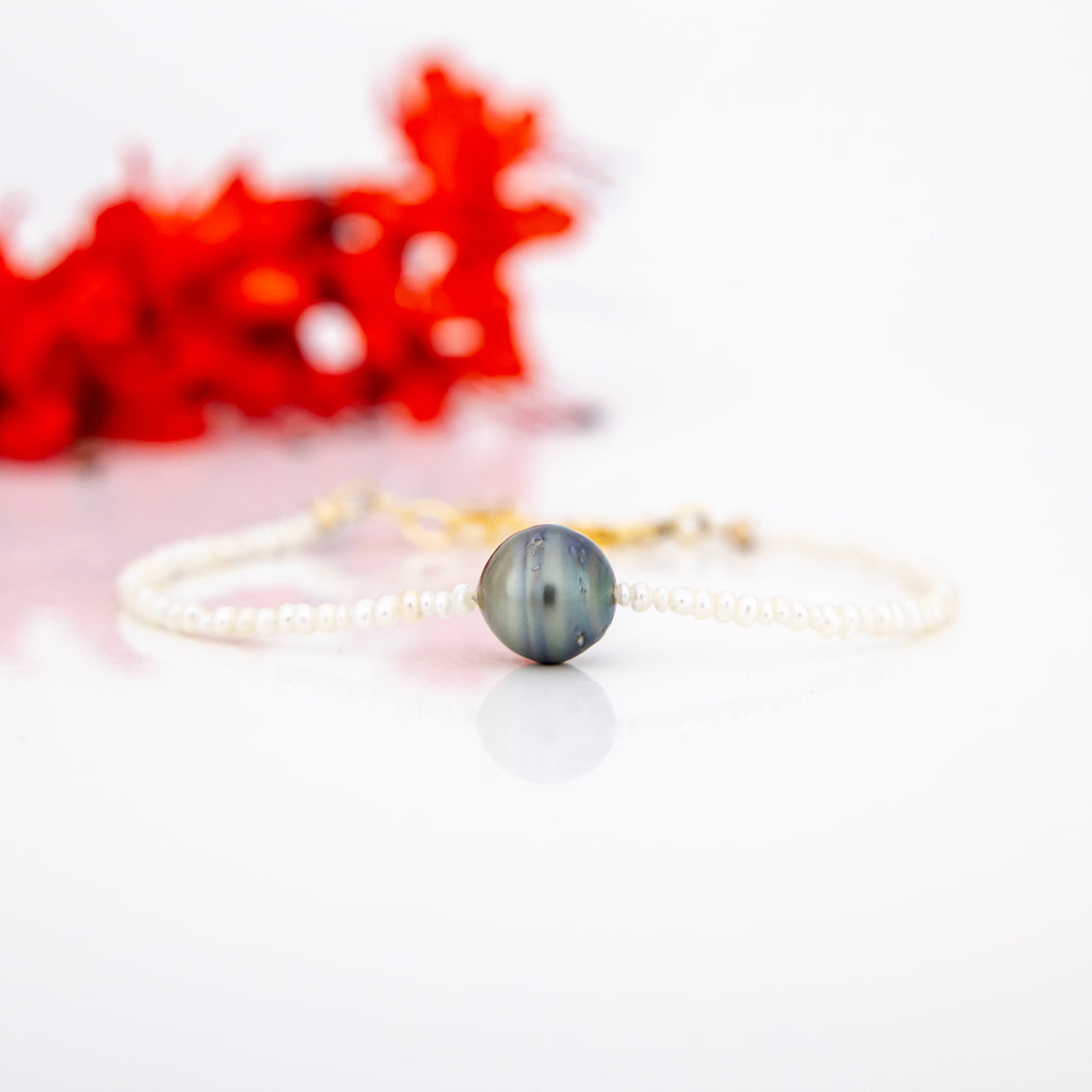 READY TO SHIP Freshwater Pearl Bracelet with Civa Fiji Pearl - 14k Gold Fill FJD$