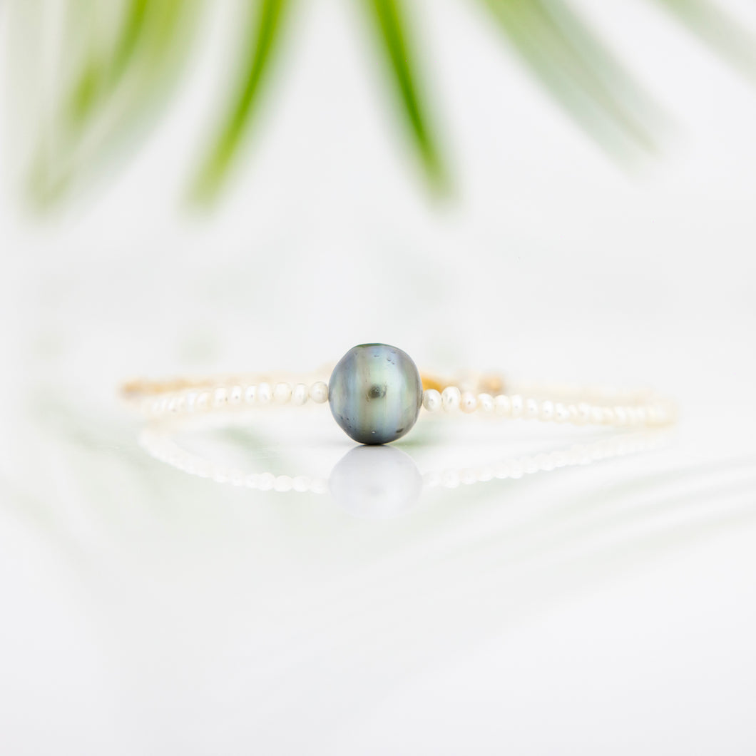 READY TO SHIP Freshwater Pearl Bracelet with Civa Fiji Pearl - 14k Gold Fill FJD$