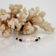 Load image into Gallery viewer, READY TO SHIP Glass Bead &amp; Freshwater Pearl Bracelet - 14k Gold Fill FJD$

