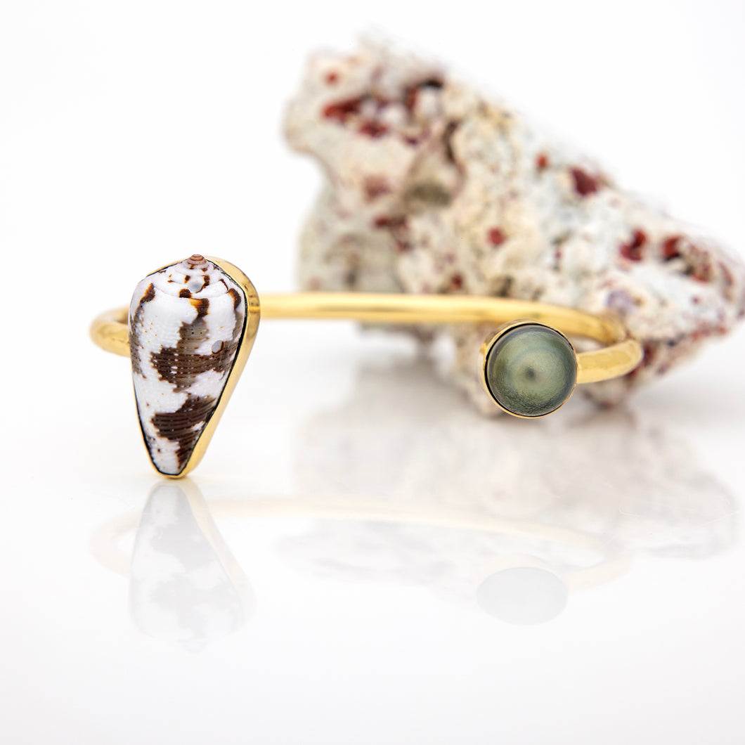 READY TO SHIP Civa Fiji Saltwater Bezel Set Pearl & Shell Cuff - 14k Gold Fill FJD$