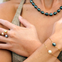 Load image into Gallery viewer, Civa Fiji Pearl Bracelet  - Gold Plated FJD$
