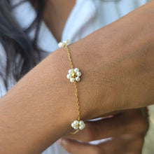 Load image into Gallery viewer, READY TO SHIP Freshwater Pearl Bracelet  - Gold Plated FJD$
