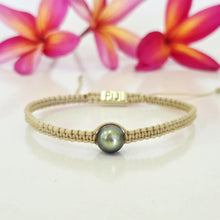 Load image into Gallery viewer, READY TO SHIP Unisex Woven Civa Fiji Pearl Bracelet - FJD$
