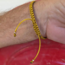 Load image into Gallery viewer, READY TO SHIP Unisex Woven Civa Fiji Pearl Bracelet - FJD$
