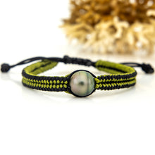 Load image into Gallery viewer, READY TO SHIP Unisex Woven Civa Fiji Pearl Bracelet - FJD$
