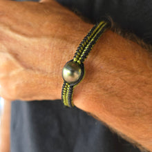 Load image into Gallery viewer, READY TO SHIP Unisex Woven Civa Fiji Pearl Bracelet - FJD$
